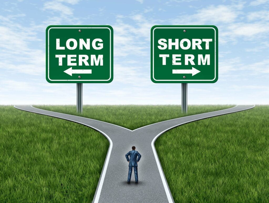 short-term-and-long-term-goals-career-goals-difference-examples