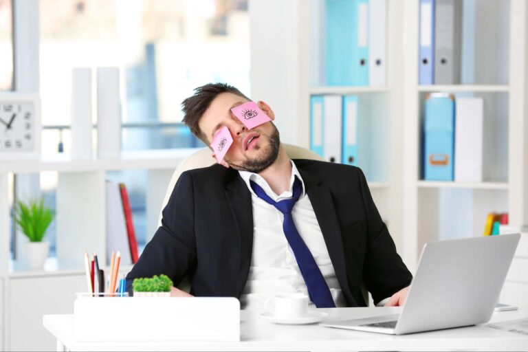 Can't Focus At Work? Here're Some Tips! Traqq Blog
