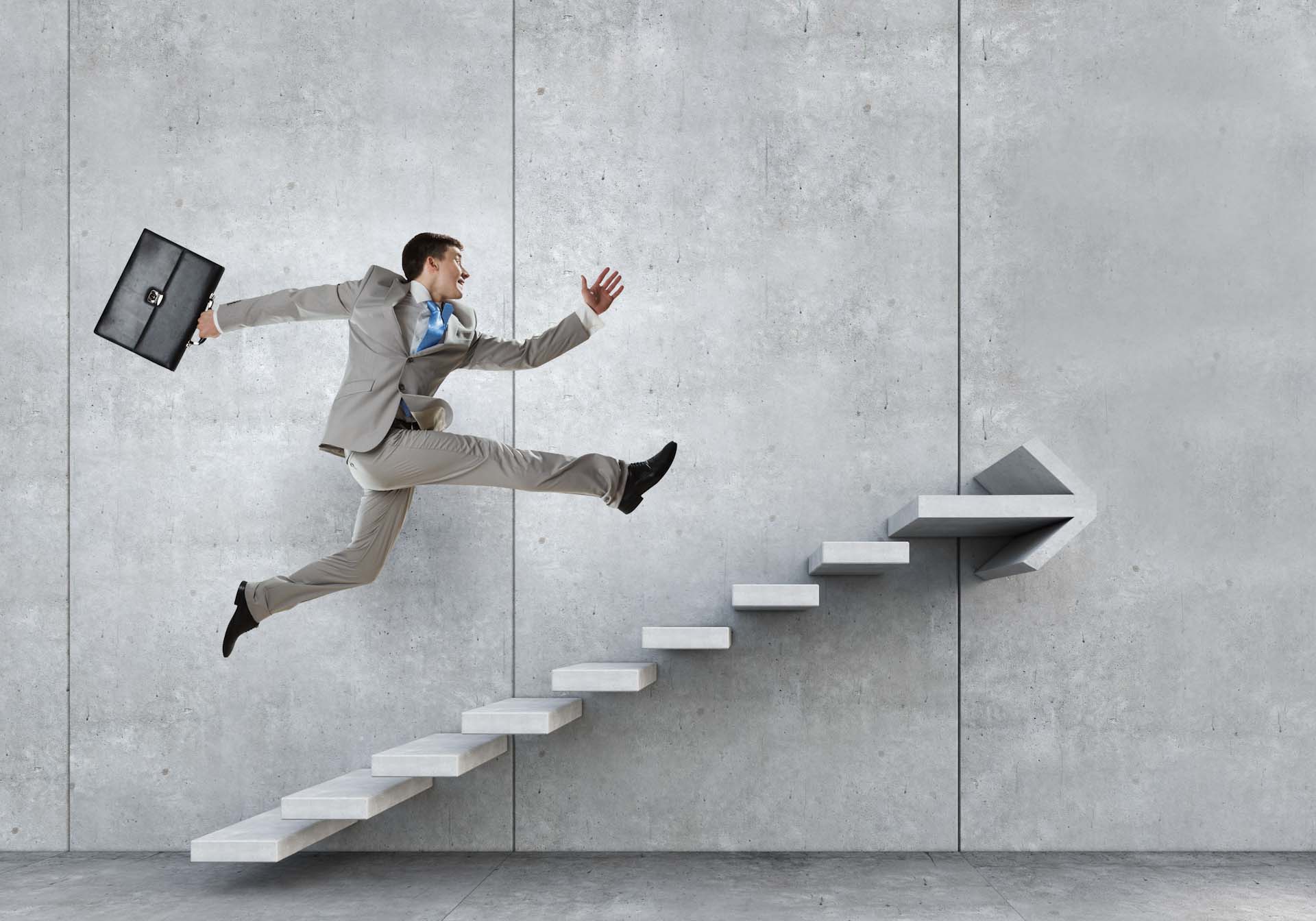 Is Relocating for a Job Worth It? Traqq Blog