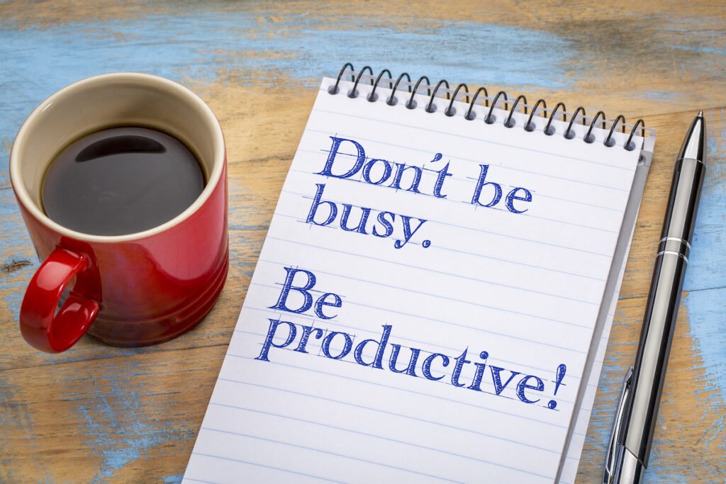 work-hours-vs-productivity-traqq-blog